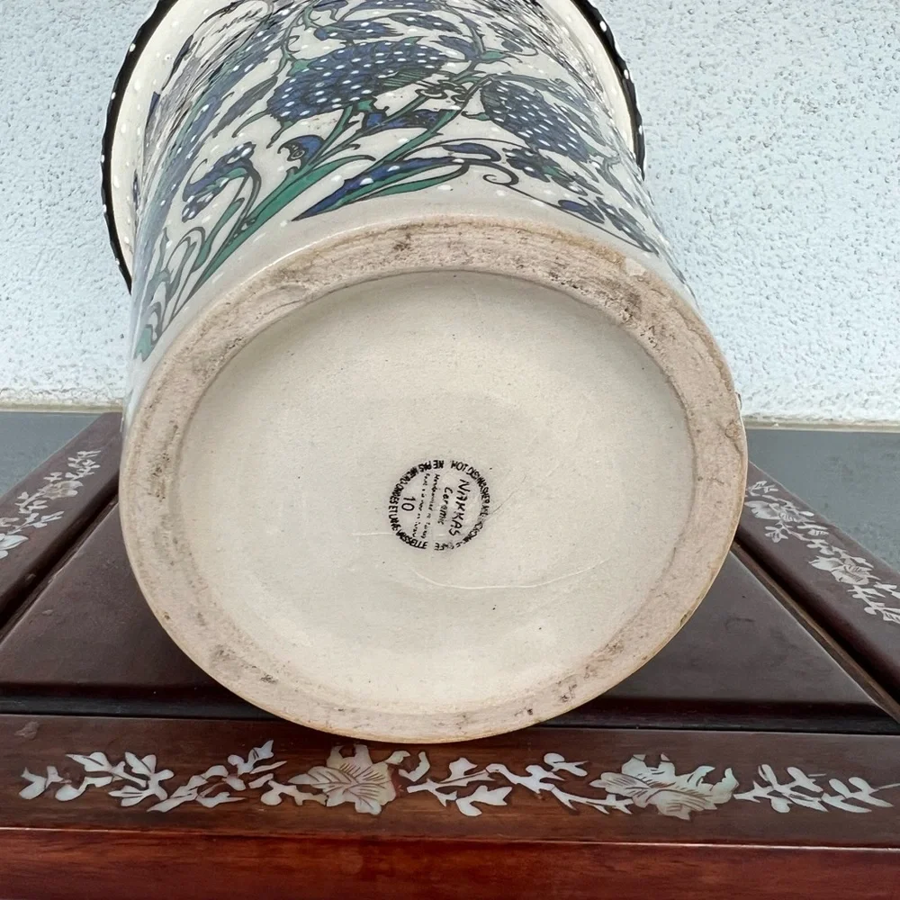 Blue & White ❤️ Green Floral Handpainted Vase ❤️ Nakkas Pottery